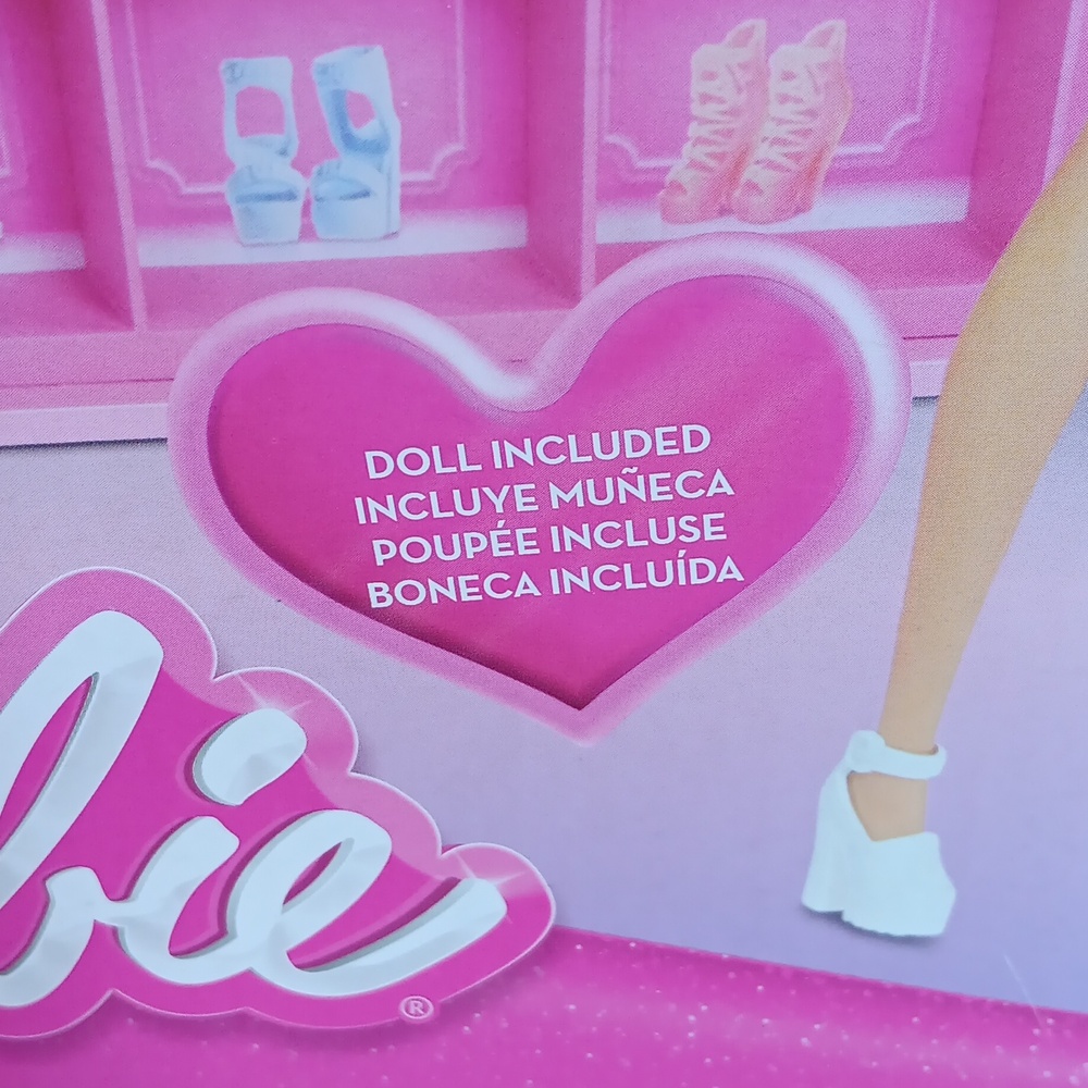 BARBIE DREAM CLOSET - Picture 9 of 9